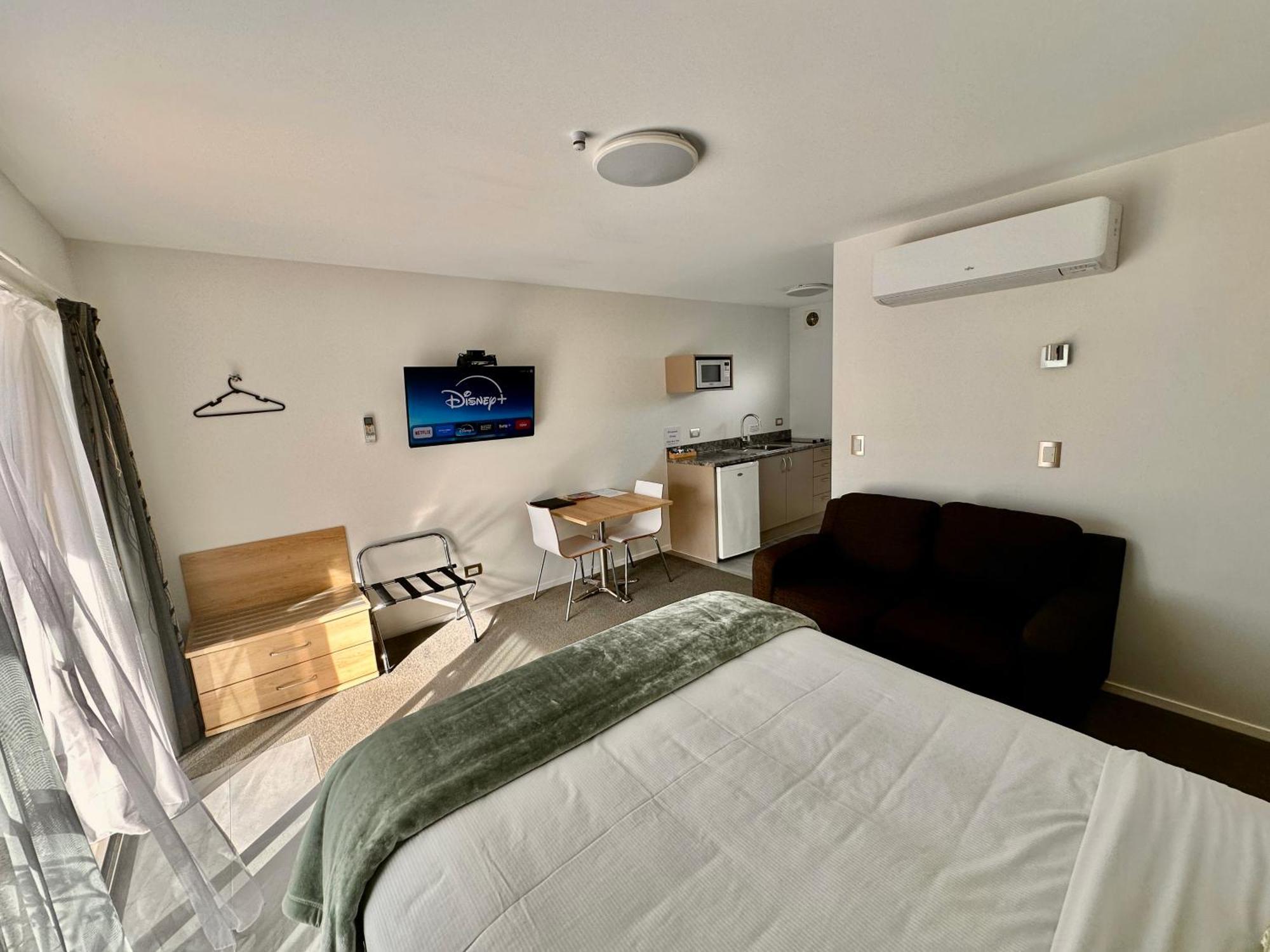 The Olive Motel Coromandel Bagian luar foto
