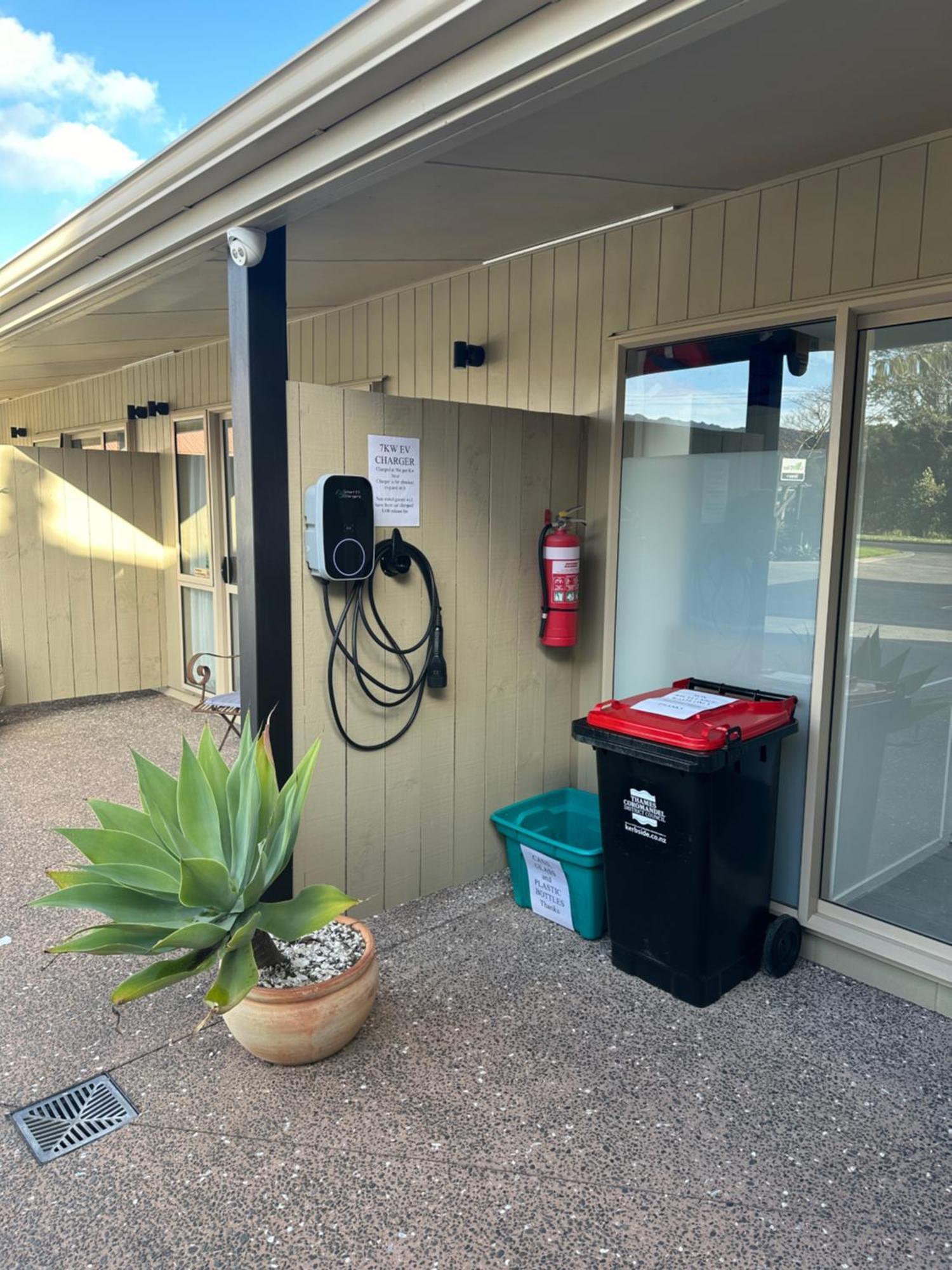 The Olive Motel Coromandel Bagian luar foto