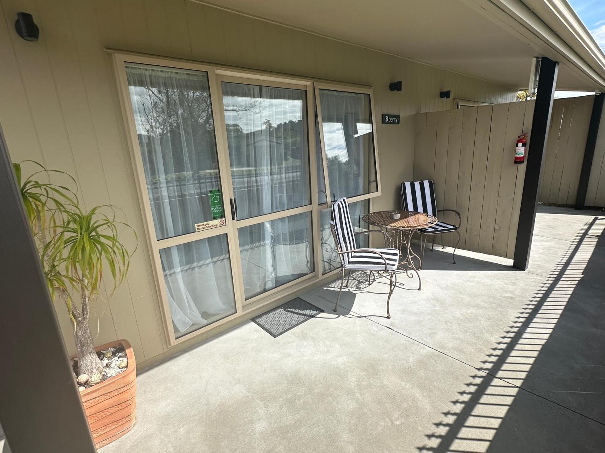 The Olive Motel Coromandel Bagian luar foto