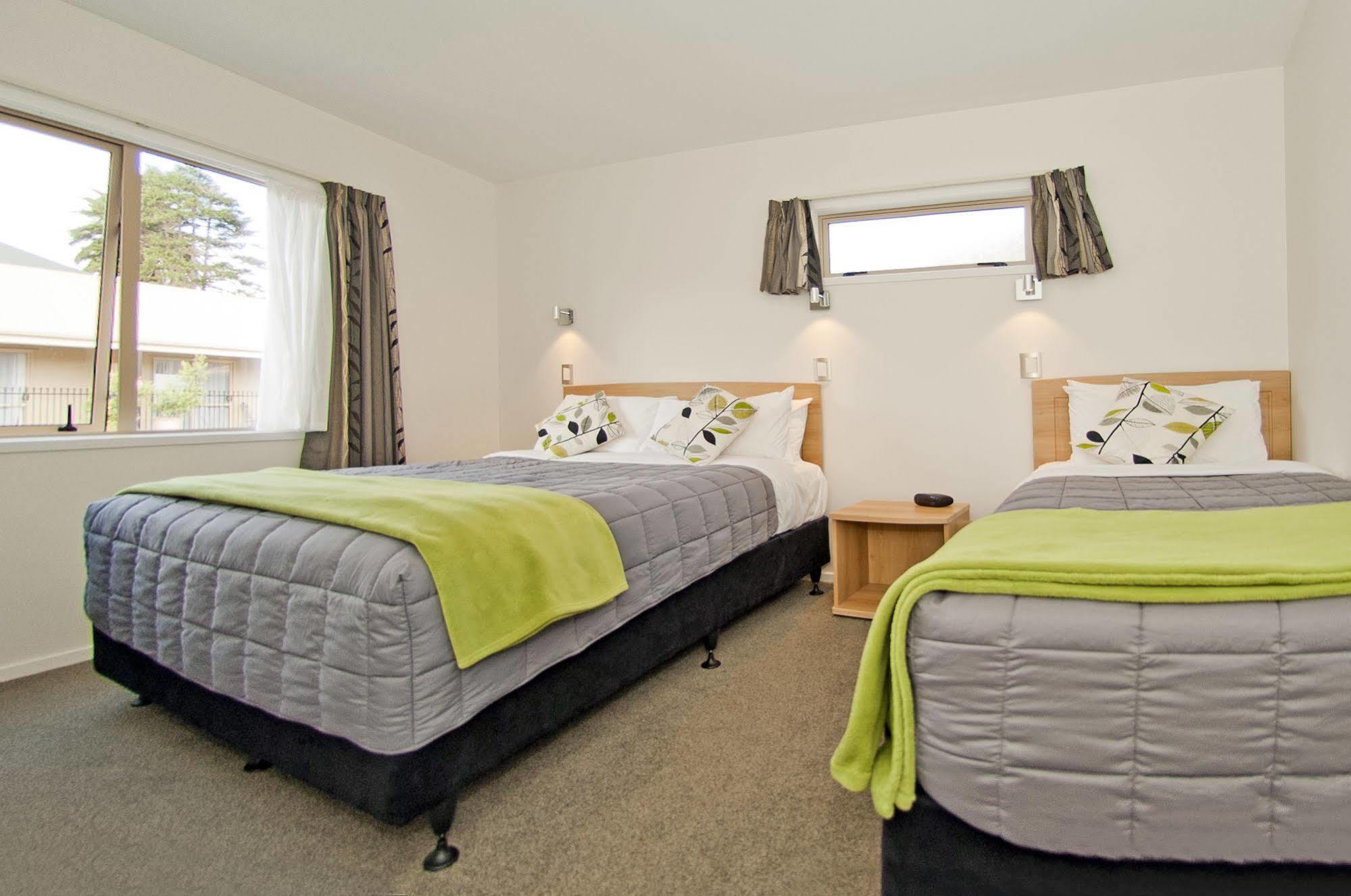 The Olive Motel Coromandel Bagian luar foto
