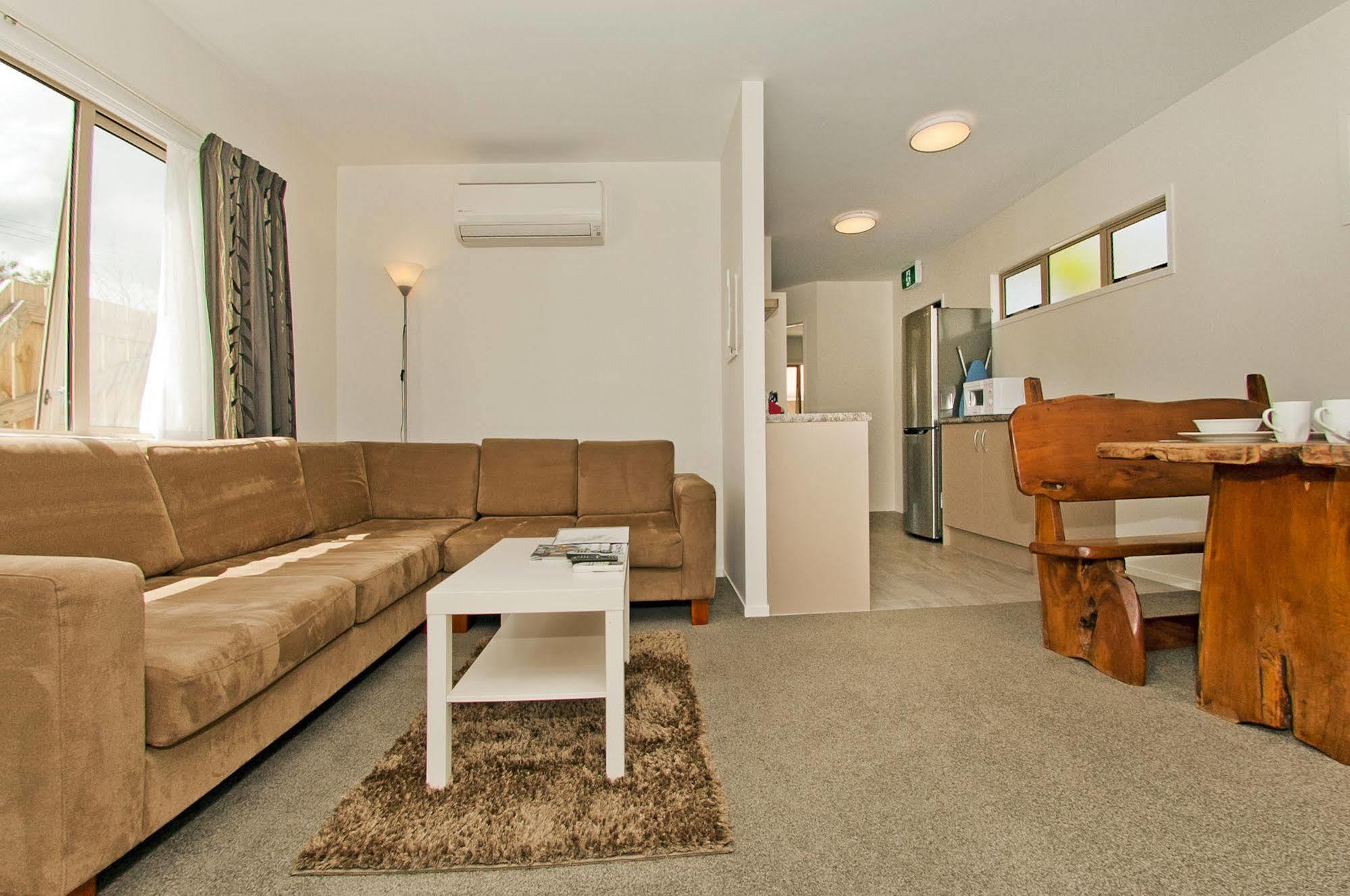 The Olive Motel Coromandel Bagian luar foto